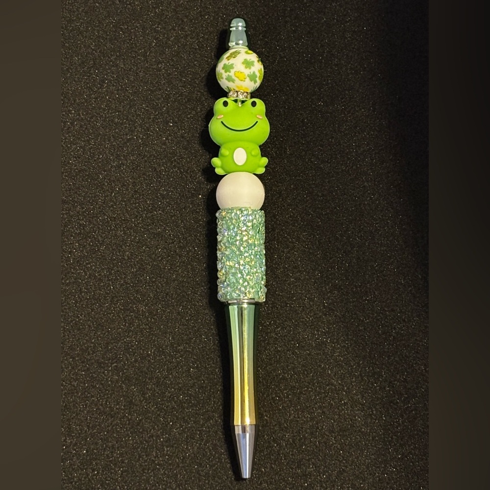 Green Frog Beaded Pen with Sparkle Accent